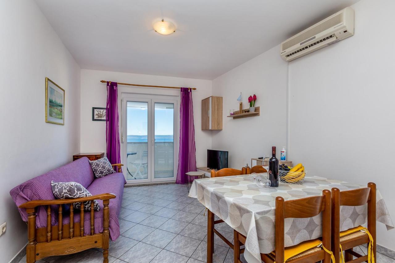 Private Accommodation Stara Baska Exterior photo